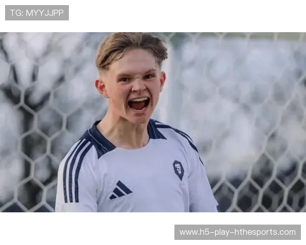 3球5助攻!19岁英格兰天才中场新星横空出世,3大欧洲豪门疯抢,英格兰最有潜力中场 3球5助攻!19岁英格兰天才中场新星横空出世,3大欧洲豪门疯抢,英格兰最有潜力中场