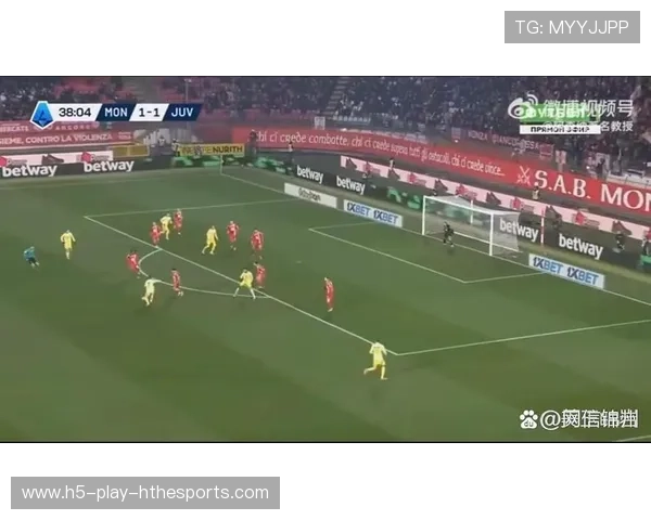 麦肯尼禁区混战中凌空侧勾破门，助尤文图斯重返意甲前四席位
