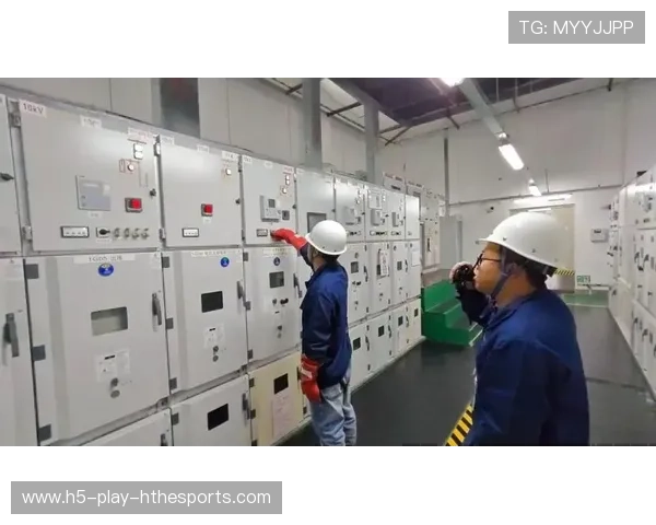 比赛日场馆内供电中断应急照明启动与疏散流程演练，公共场所应急照明连续供电时间